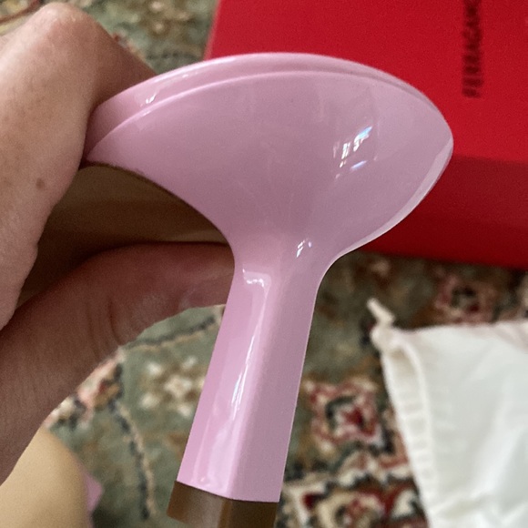 Ferragamo heels 🦄 - Picture 12 of 17